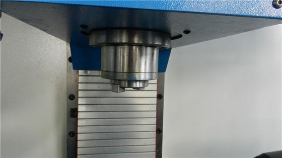 Cnc feito sob encomenda vertical de 3 linhas centrais que mói XK7125