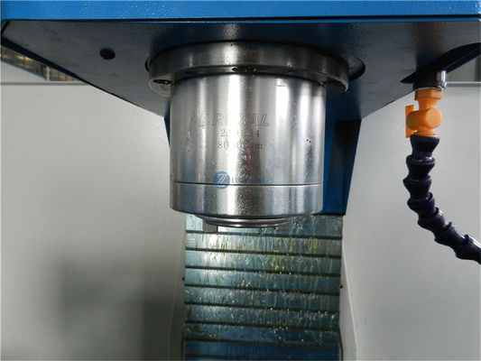 Cnc feito sob encomenda vertical de 3 linhas centrais que mói XK7125