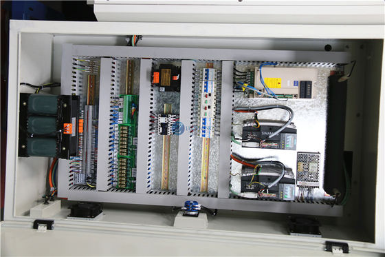 O Cnc que faz à máquina o torno inclinado do CNC da cama personalizou o torno de gerencio TCK520