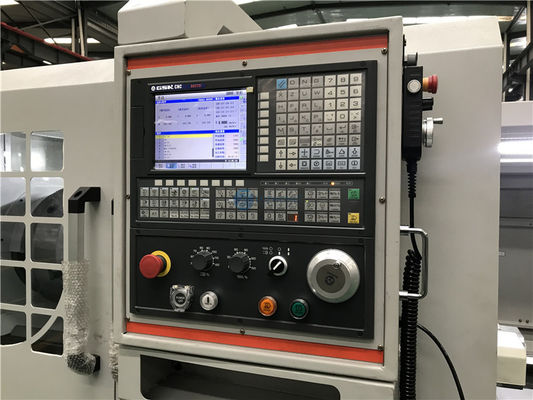 O CNC dobro do mandril conduz a máquina furada grande QK1319 do torno da linha de tubulação do torno do rosqueamento
