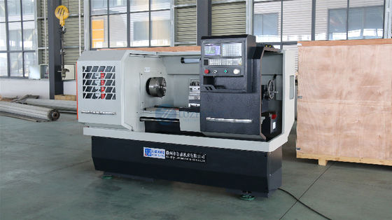 O torno Mini Cnc Lathe For Alloy do metal do CNC CK6140 roda