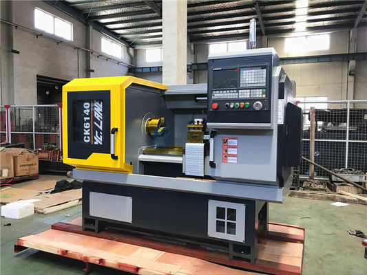 Torno pequeno do cnc do torno do cnc do torno ck0640a do cnc de Sk50p com alimentador da barra