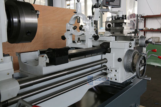 Torno do metal do CNC CA6240 para a roda de alumínio que faz à máquina em Filipinas